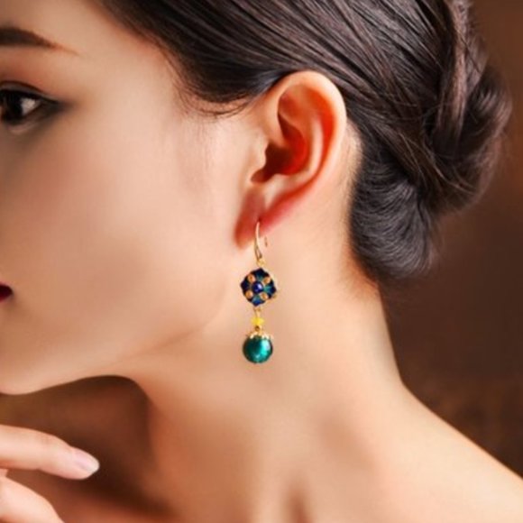 14K Gold Flower Agate Earrings - Picture 3 of 11